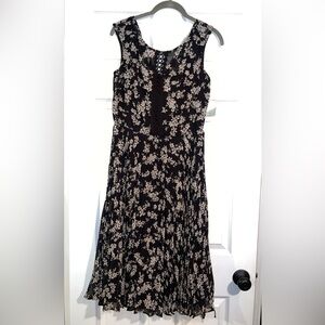 Beautiful pleated black floral dress size 8